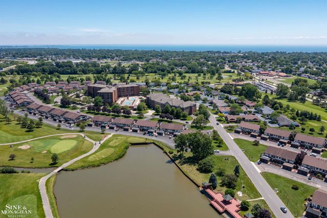 2210 Country Club Drive, St Clair Shores, MI 48082
