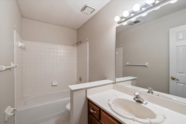 8673 BRACKENBURY CV, Memphis, TN 38016