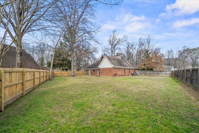 8673 BRACKENBURY CV, Memphis, TN 38016