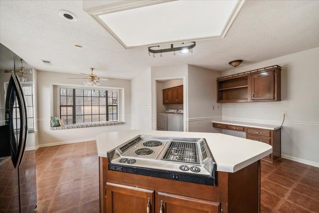 8673 BRACKENBURY CV, Memphis, TN 38016