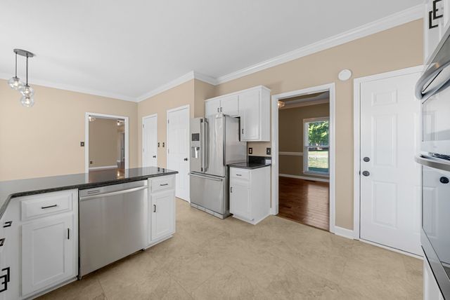 155 Archgate Ct, Clarksville, TN 37043