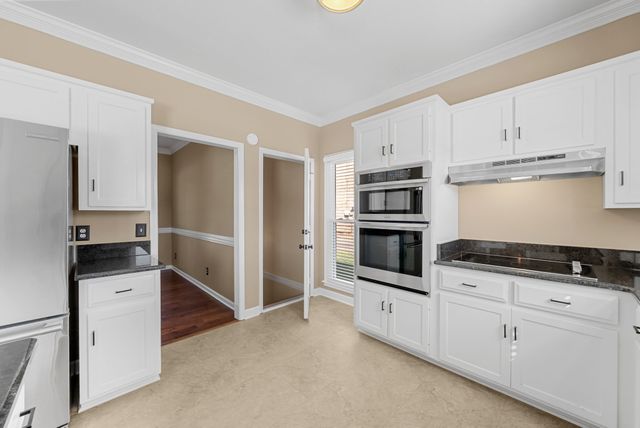 155 Archgate Ct, Clarksville, TN 37043