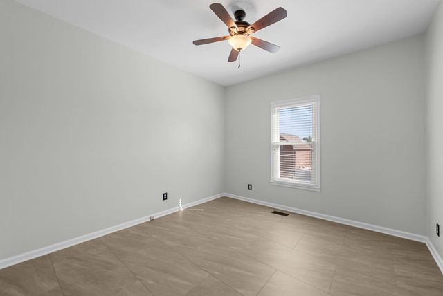 155 Archgate Ct, Clarksville, TN 37043