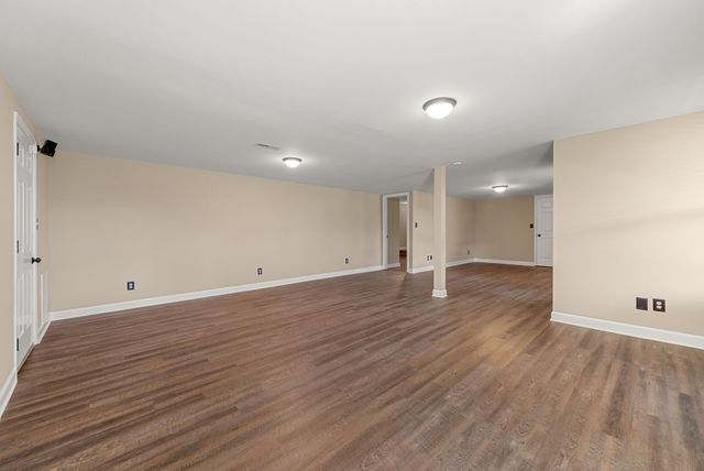 155 Archgate Ct, Clarksville, TN 37043