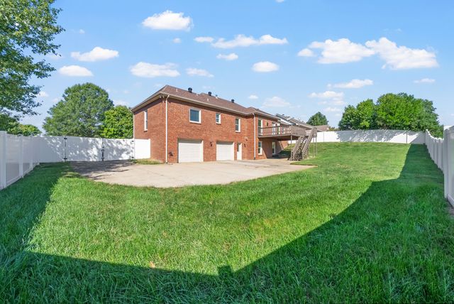 155 Archgate Ct, Clarksville, TN 37043
