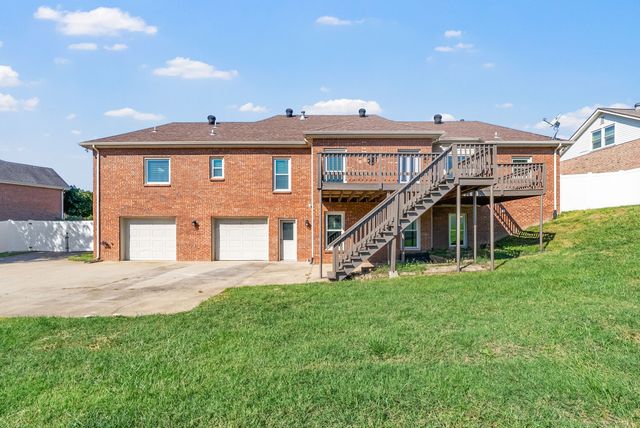 155 Archgate Ct, Clarksville, TN 37043