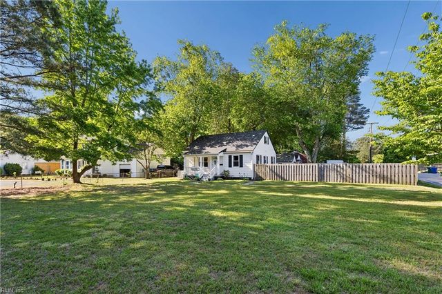 214 Deep Creek RD, Newport News, VA 23606