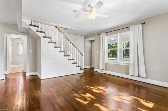 214 Deep Creek RD, Newport News, VA 23606