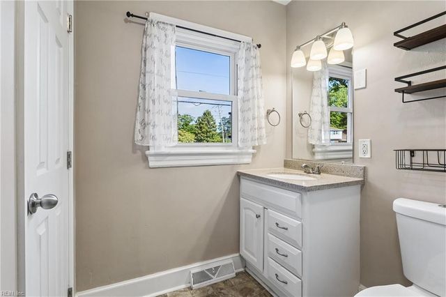 214 Deep Creek RD, Newport News, VA 23606