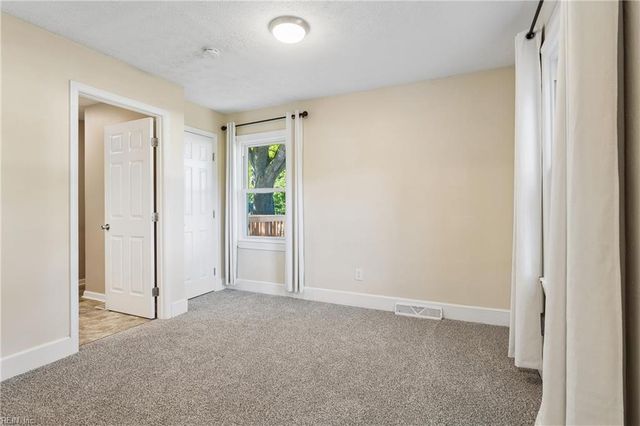 214 Deep Creek RD, Newport News, VA 23606