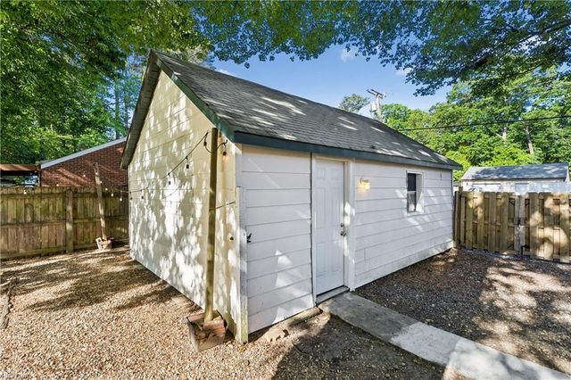 214 Deep Creek RD, Newport News, VA 23606