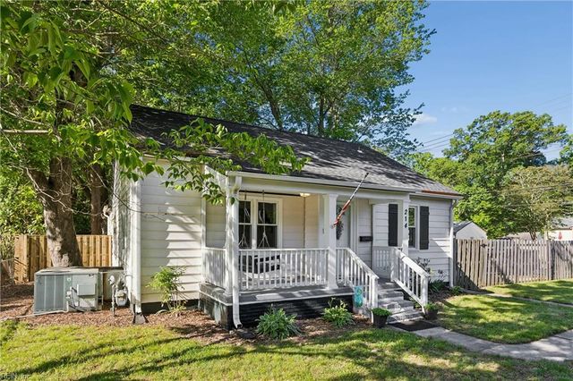 214 Deep Creek RD, Newport News, VA 23606