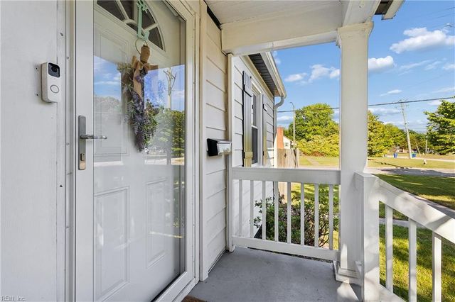 214 Deep Creek RD, Newport News, VA 23606