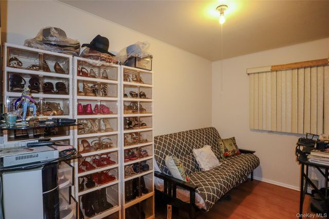 110-17 175th Street, Saint Albans, NY 11433