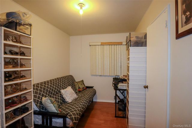 110-17 175th Street, Saint Albans, NY 11433