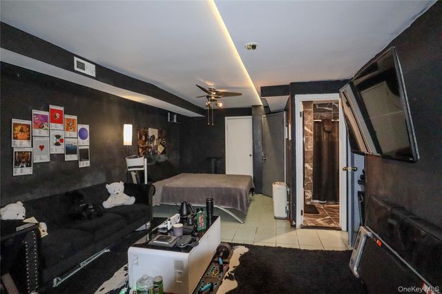 110-17 175th Street, Saint Albans, NY 11433