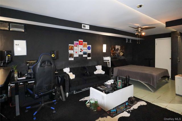 110-17 175th Street, Saint Albans, NY 11433