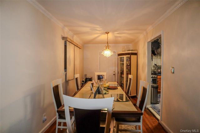 110-17 175th Street, Saint Albans, NY 11433