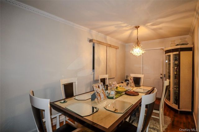 110-17 175th Street, Saint Albans, NY 11433