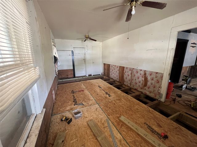 116 E Lipan Drive, Lipan, TX 76462