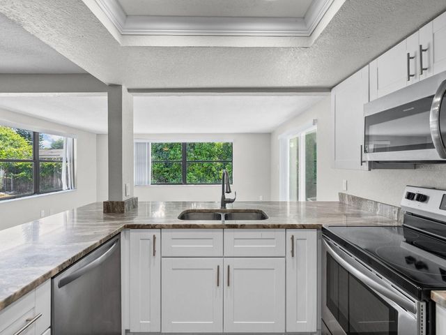 9414 LEDGESTONE LANE, Port Richey, FL 34668