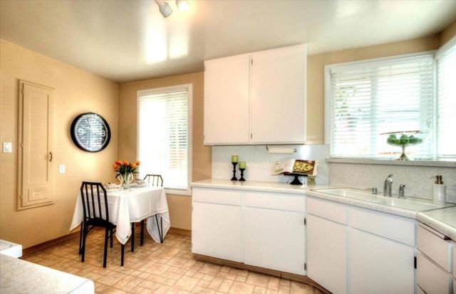 1523 Virginia Avenue, Redwood City, CA 94061