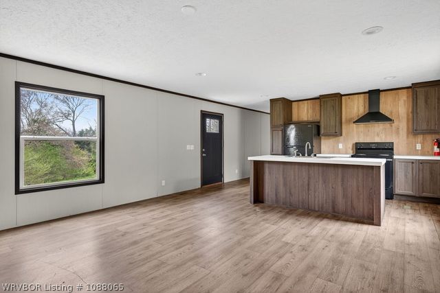 2620 S Coker Street, Greenwood, AR 72936