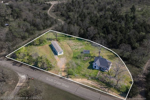 2620 S Coker Street, Greenwood, AR 72936