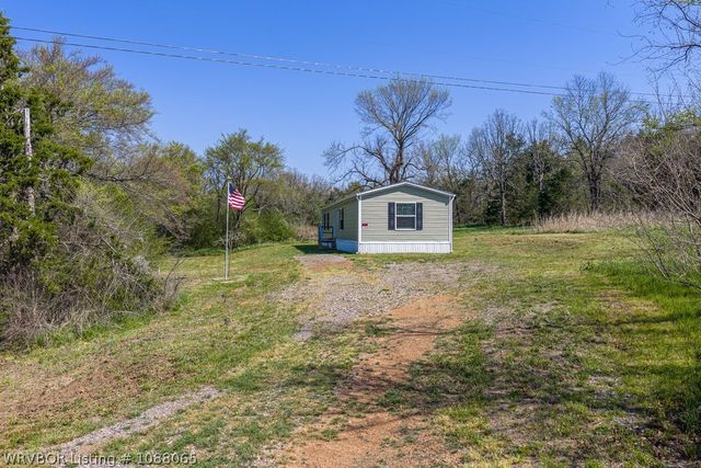 2620 S Coker Street, Greenwood, AR 72936