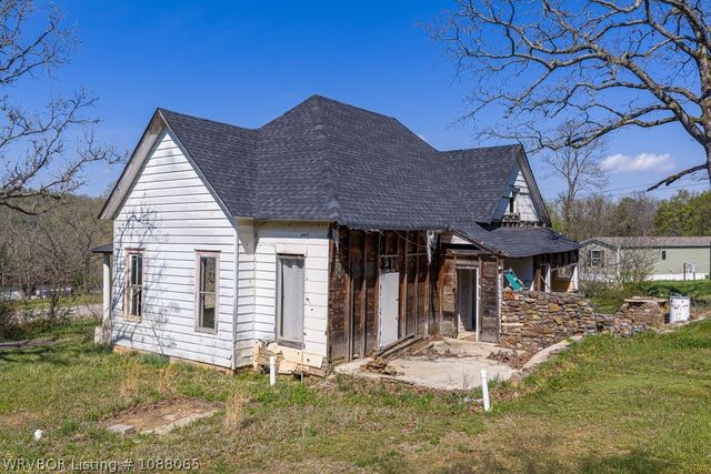 2620 S Coker Street, Greenwood, AR 72936