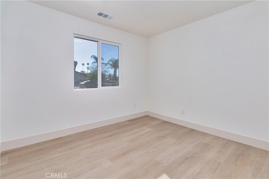 Image 24 of property listing at 7804 Peacock, Highland, CA 92346