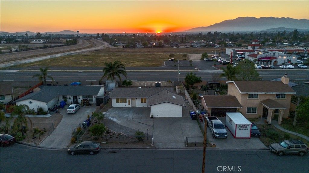 Image 31 of property listing at 7804 Peacock, Highland, CA 92346