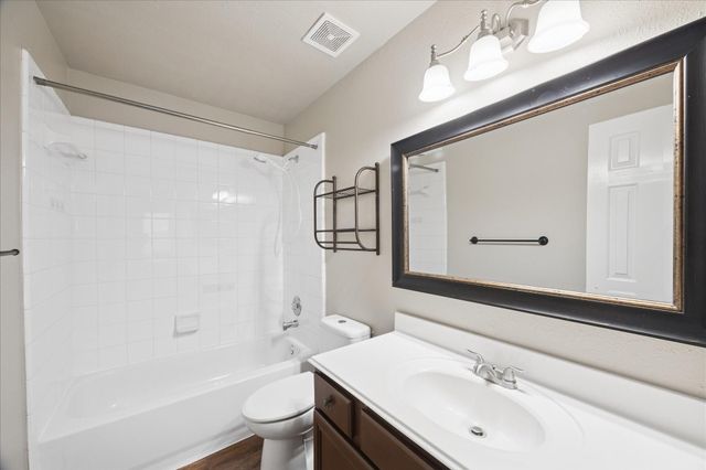 11009 Collingswood Drive, La Porte, TX 77571