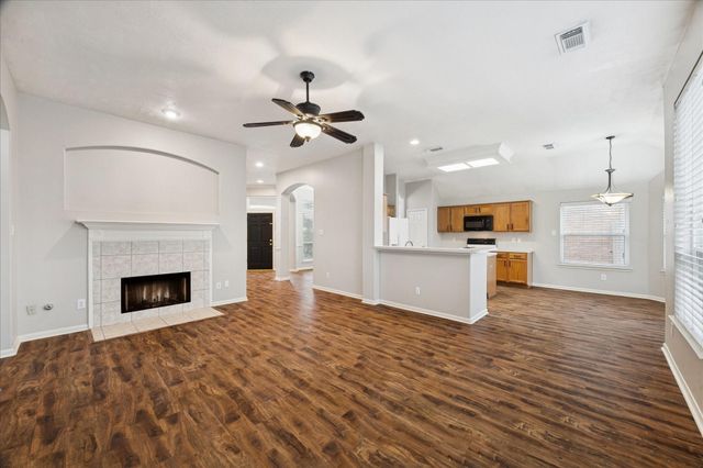 11009 Collingswood Drive, La Porte, TX 77571