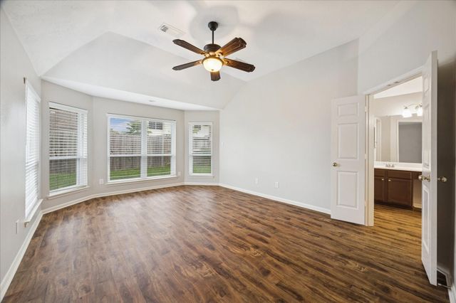 11009 Collingswood Drive, La Porte, TX 77571