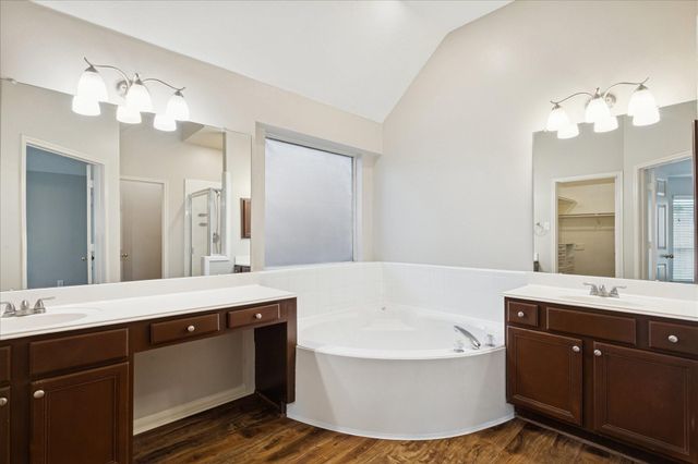 11009 Collingswood Drive, La Porte, TX 77571