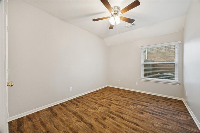 11009 Collingswood Drive, La Porte, TX 77571