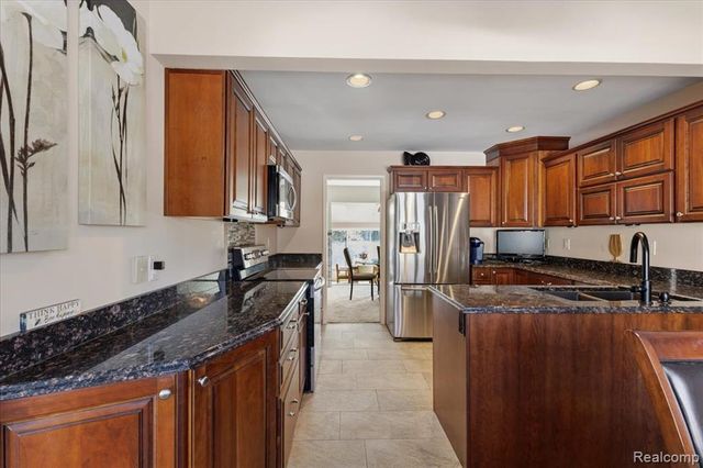 6579 Balmoral Terrace, Clarkston, MI 48346