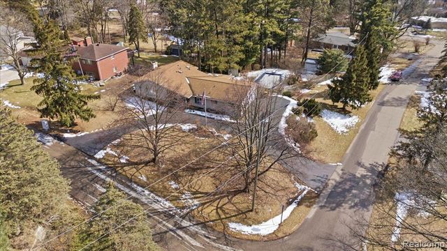 6579 Balmoral Terrace, Clarkston, MI 48346