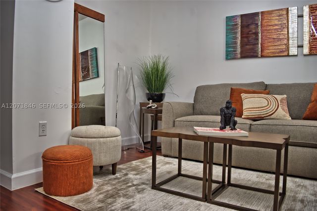170 SE 14th St 2303, Miami, FL 33131
