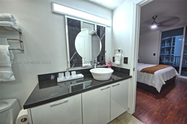 170 SE 14th St 2303, Miami, FL 33131