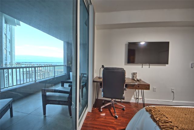 170 SE 14th St 2303, Miami, FL 33131