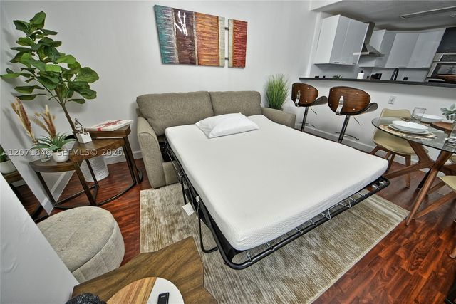 170 SE 14th St 2303, Miami, FL 33131
