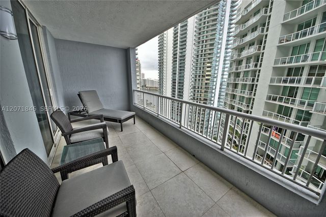 170 SE 14th St 2303, Miami, FL 33131