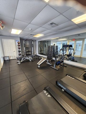 170 SE 14th St 2303, Miami, FL 33131