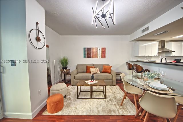 170 SE 14th St 2303, Miami, FL 33131