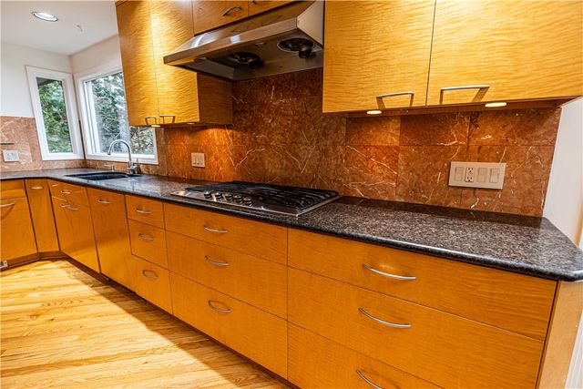 28 Shelter Creek Lane, Perinton, NY 14450