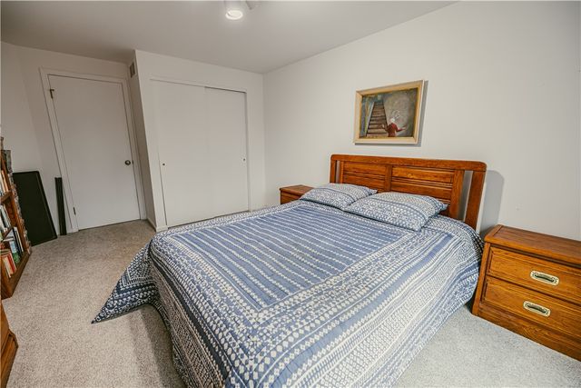 28 Shelter Creek Lane, Perinton, NY 14450