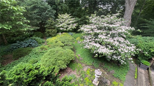 28 Shelter Creek Lane, Perinton, NY 14450