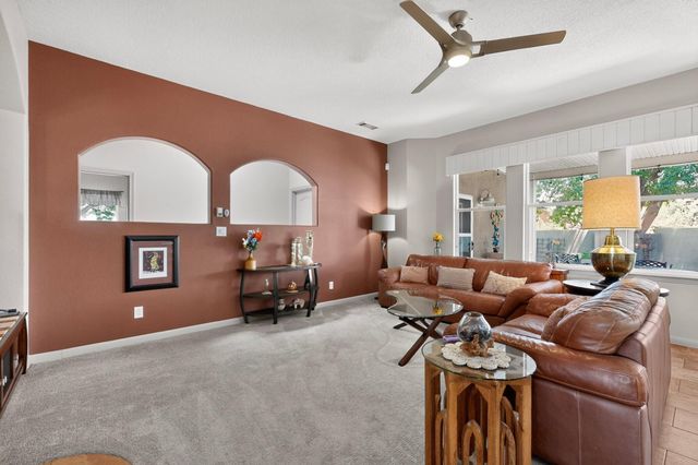 2805 Rio Orilla Lane NW, Albuquerque, NM 87120